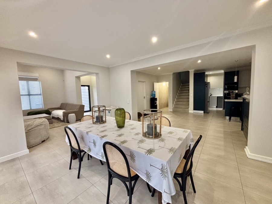 3 Bedroom Property for Sale in Sandown Western Cape